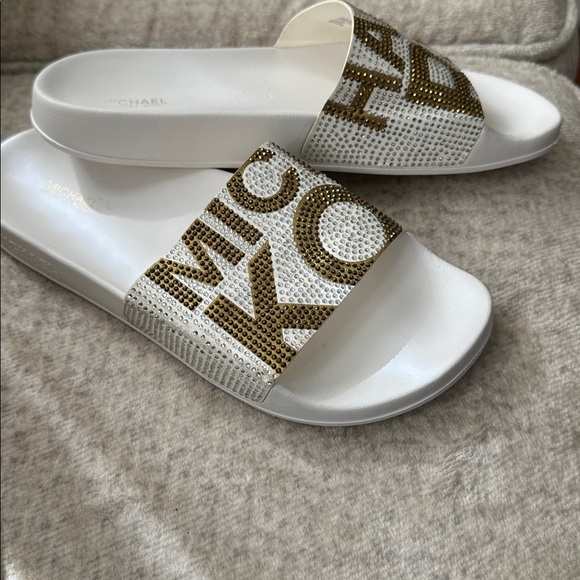 MICHAEL Michael Kors White and Gold Sandals - Picture 2 of 11